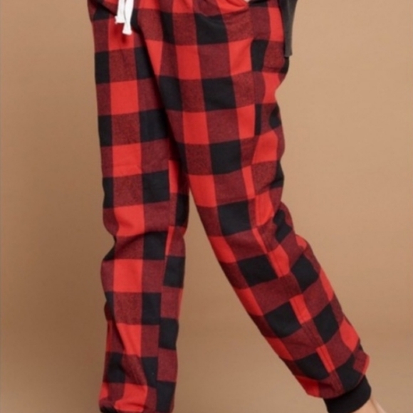 Red Buffalo plaid joggers - Picture 3 of 4